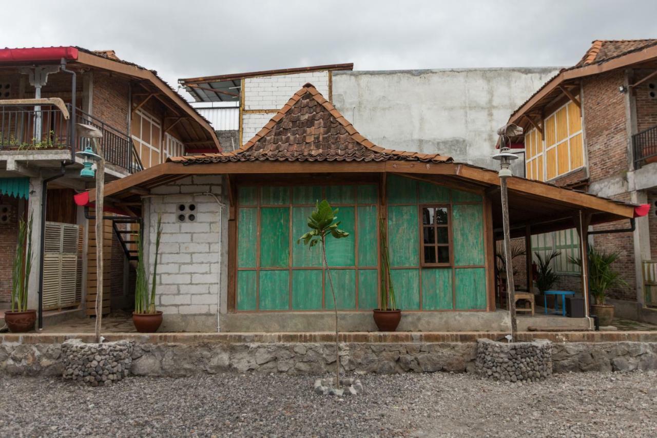 Maguwo Kampung Lawasan Heritage Cottage מראה חיצוני תמונה